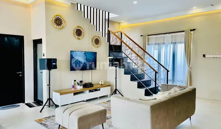 Rumah Semi Villa di Lembang, Asri dan Sejuk Ada Kolam Renang 1