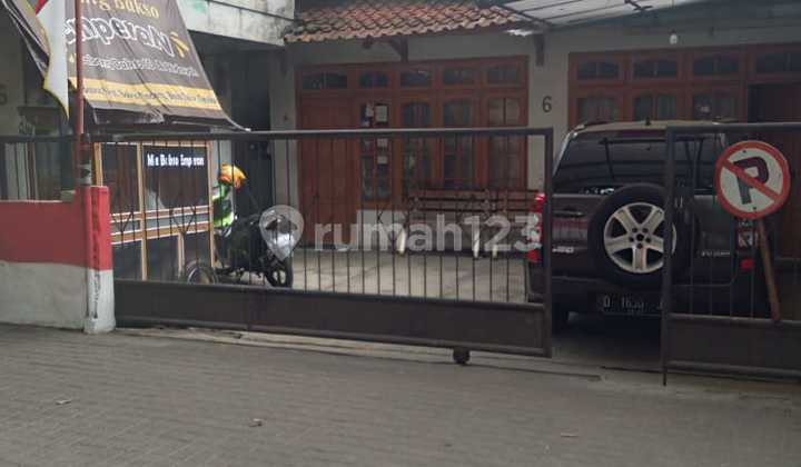 Affordable House in a Strategic Location Next to Unpar Campus Ciumbuleuit