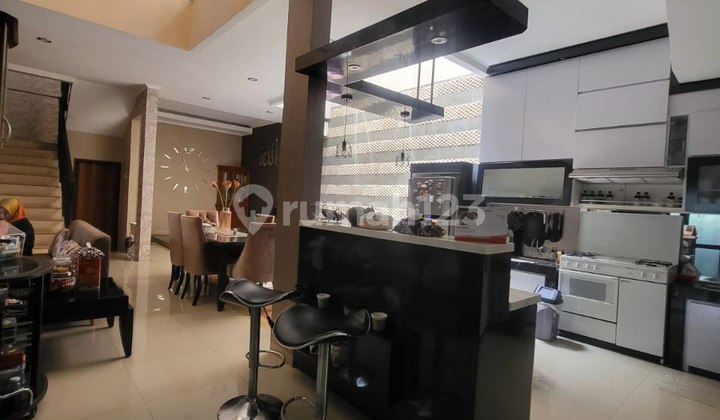 Rumah Mewah Di Komplek Mitra Dago Antapani Onegate System 2