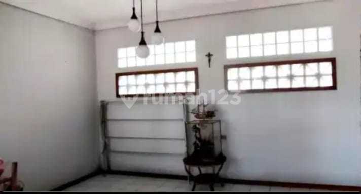 Rumah Lama Harga Murah Sayap Pajajaran Dekat Area Perkantoran 2