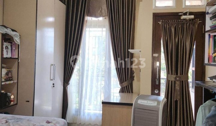 Jual Cepat Rumah Minimalis 2 Lantai Siap Huni di Kembar 2