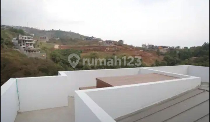 Rumah Semi Villa di Dago Village Lingkungan Asri dan Sejuk 2