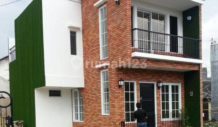 Rumah Murah Minimalis 2 Lantai di Cigadung