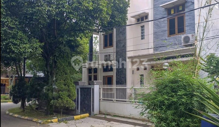 Murah.... Rumah Hook 2 Lantai di Batununggal Siap Huni Murah.... Rumah Hook 2 Lantai di Batununggal Siap Huni