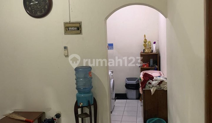 For Sale!!!!! Well-Maintained Old House in Sayap Karawitan, Turangga 2