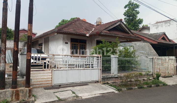 Dijual Cepat Rumah Murah LT 200M di Komplek Antapani