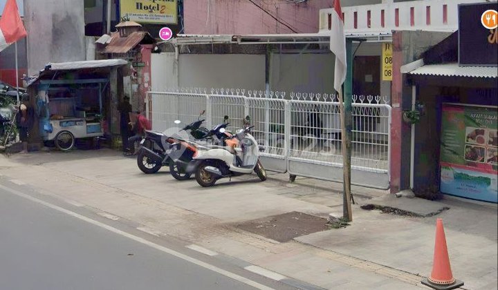 Dijual Gedung Bekas Kantor di Mainroad Cihampelas