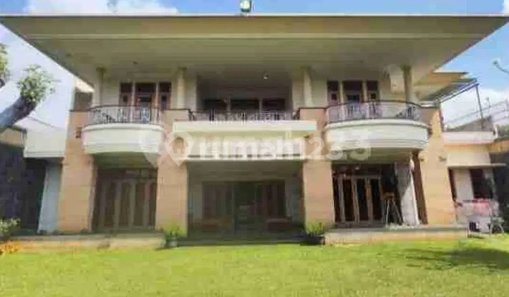 Rumah Mewah Harga di Bawah NJOP di Setiabudi Siap Huni Rumah Mewah Harga di Bawah NJOP di Setiabudi Siap Huni