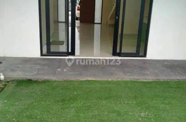 Rumah Minimalis 2 Lantai Bangunan Baru Cisaranten Kulon 2