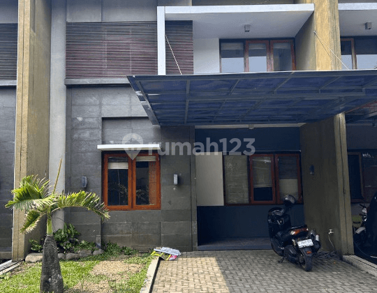 Rumah Minimalis 2 Lantai Setra Duta Bandung Utara 1