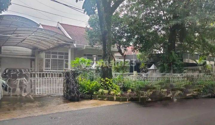 Rumah Lama Bagus Di Sayap Riau, Strategis 1