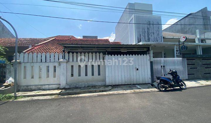 Rumah Lama Minimalis Terawat Di Arcamanik 1