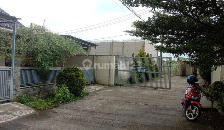 Rumah Bagus Siap Huni Di Dekat Stadion GBLA 7