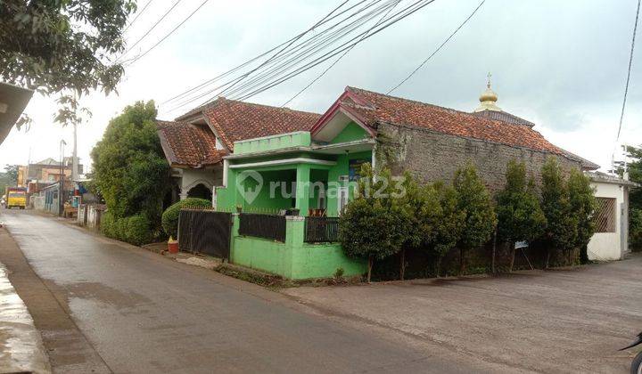 Rumah Bagus Siap Huni Di Dekat Stadion GBLA 17