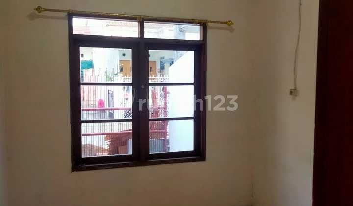 For Sale Very Cheap House, Rare Find, All-Inclusive Elite Complex, Strategic, Close to Seroja Toll, Kopo Toll, In Taman Kopo Indah, Tki 2