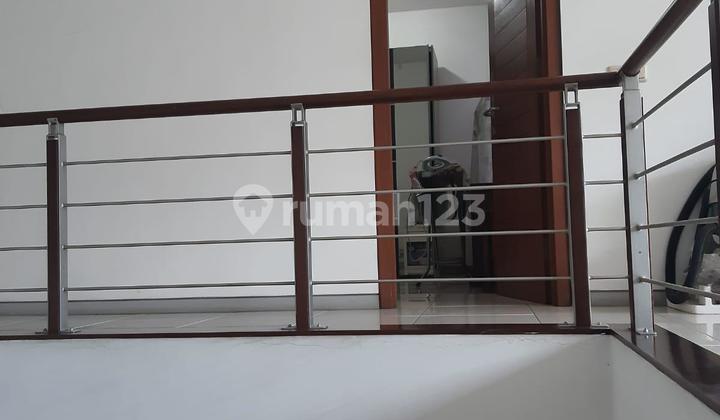 For Sale Semi-Furnished House, Very Cheap, Excellent in Elite Batununggal Complex 2