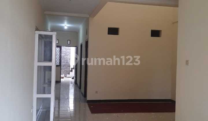Dijual Rumah Murah Dengan Luas Tanah Besar, Bagus, Siap Huni, Kawasan Elite Tengah Kota Di Turangga Dkt Tsm, Martanegara, Griya Buah Batu 2