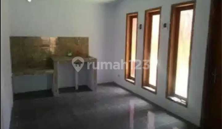 For Sale: Rare, Very Feminine, Ready-to-Occupy Affordable House in Panyawangan. 2