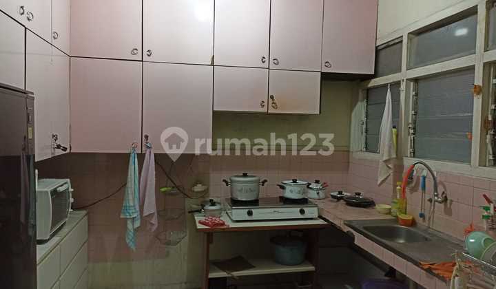 For Sale Well-Maintained Old House, Firmly Negotiable, Very Good, Strategic Near Pvj, Pasteur Toll, Rshs In Sukajadi Wing. 2