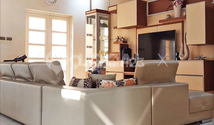 Jl. Venice Pik House, North Jakarta