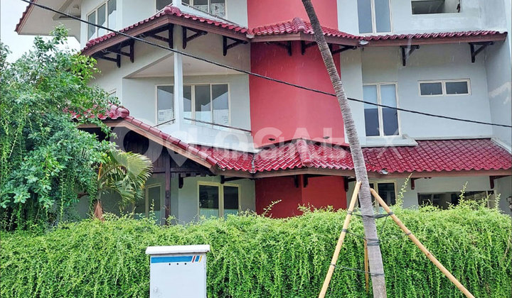 Rumah Pantai Mutiara Pluit, Penjaringan, Jakarta Utara Rumah Pantai Mutiara Pluit, Penjaringan, Jakarta Utara