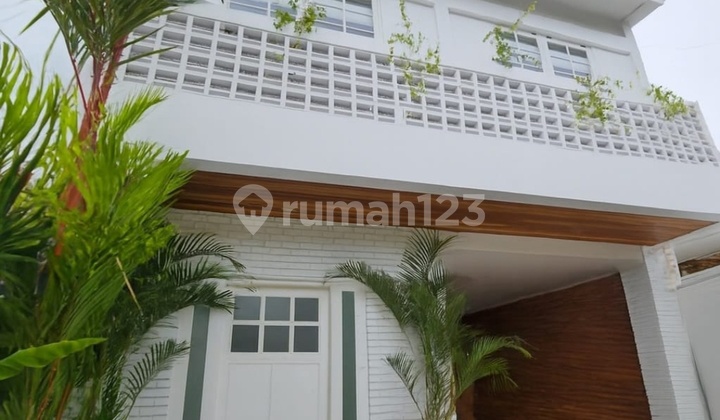 For Sale: 2-Story Villa Main Road Location Kutat Lestari, Sanur Kauh, South Denpasar For Sale: 2-Story Villa Main Road Location Kutat Lestari, Sanur Kauh, South Denpasar