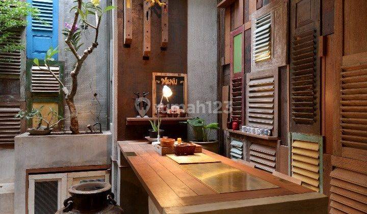 Rumah bagus siap huni full furnished di area prime Pondok Indah 2