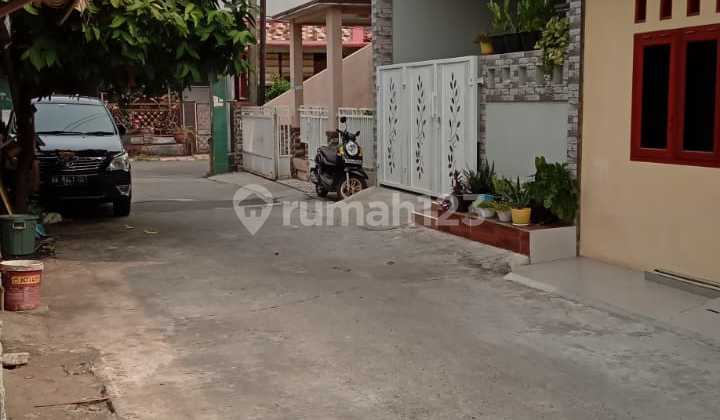 Rumah satu lantai rapi strategis aman nyaman  2