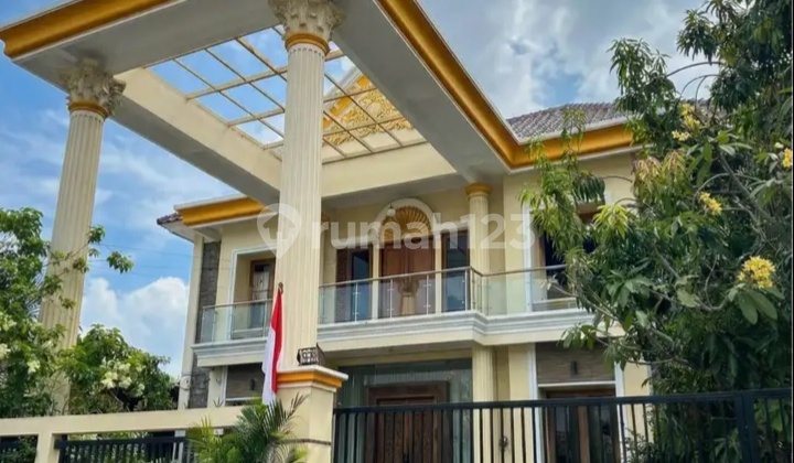 Sultan's Luxury House in Tlogomulyo Near Superindo 1