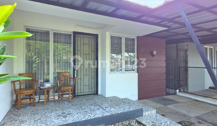 FOR RENT: READY-TO-OCCUPY HOUSE IN A STRATEGIC AND COMFORTABLE LOCATION IN SEVILLA - BSD CITY, TANGSEL