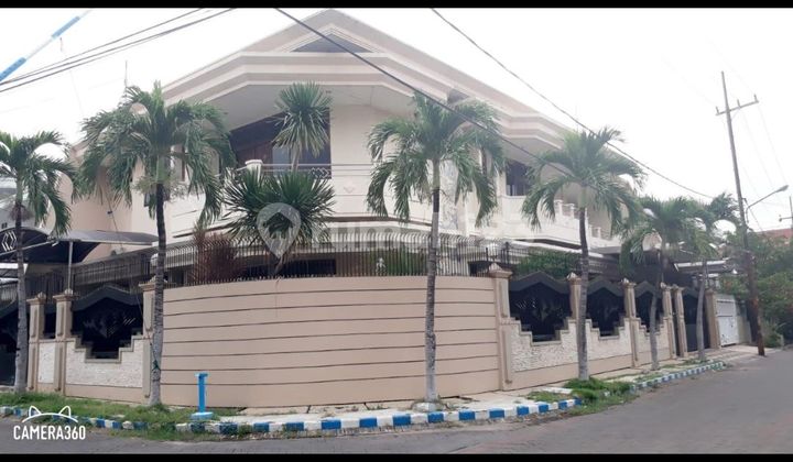 Sell fast BIU house at Simpang Darmo Permai Selatan, West Surabaya 2