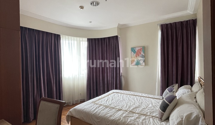 For Sale 2 Br Park Royale Executive Suites 7