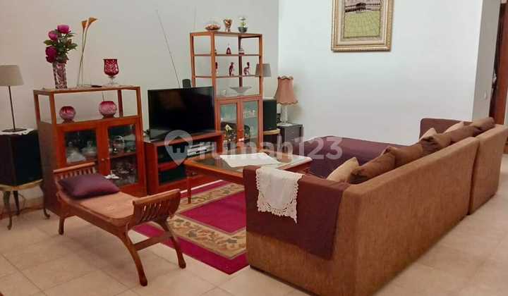 Rumah Setra Duta Hegar Luas dan Cozy Cocok SHM