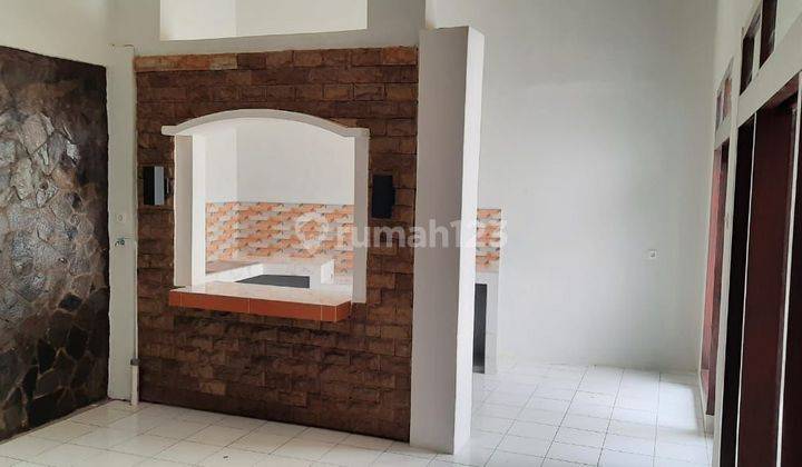 Rumah Bagus Unfurnished di Sayap Ciateul , Bandung 2