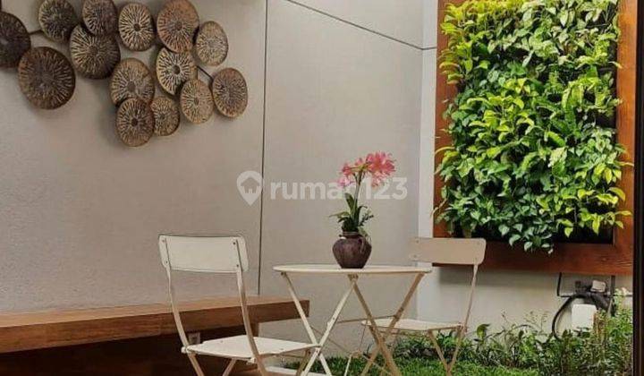 Rumah Bagus Unfurnished HGB di Flora Summarecon Bandung , Bandung 1