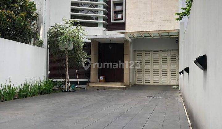 Rumah 2 Lantai Bagus Unfurnished di Sayap Supratman , Bandung 2