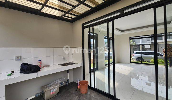 Rumah 2 Lantai Bagus Unfurnished SHM di Tarubhawana Kbp , Bandung 1