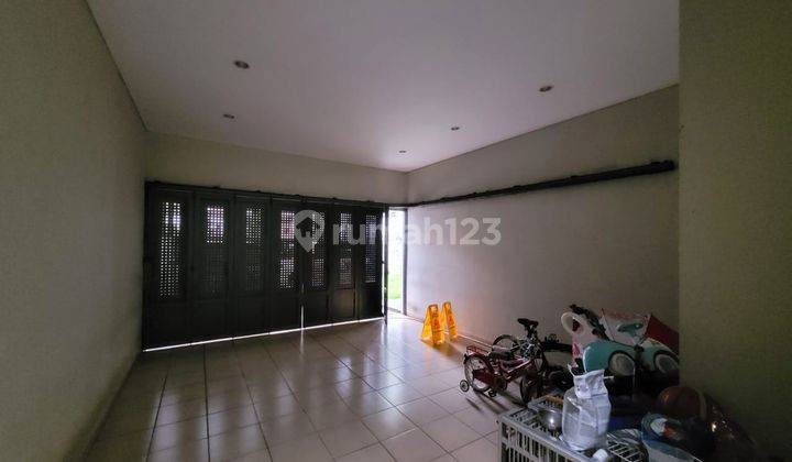 Rumah 2 Lantai Bagus Semi Furnished SHM di Sayap Sutami , Bandung 2