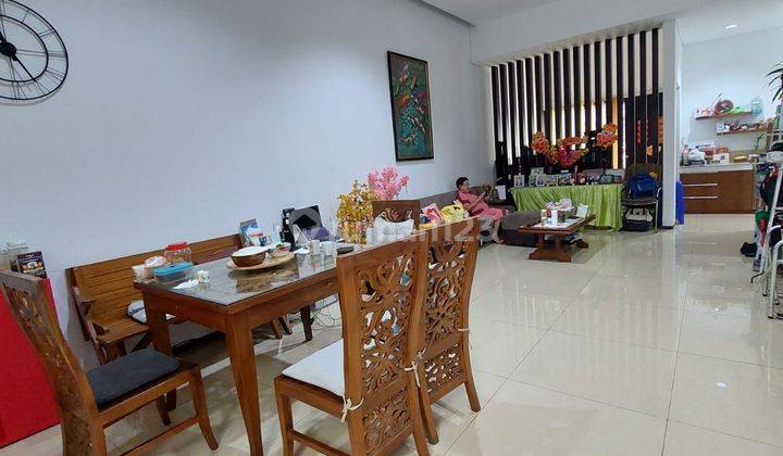 Rumah Bagus Furnished di Singgasana Pradana , Bandung 1