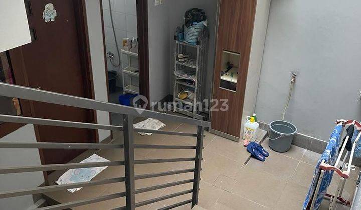 Rumah 2 Lantai Bagus Unfurnished SHM di Setrasari Raya, Bandung 2