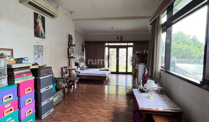 Rumah 2 Lantai Bagus Unfurnished SHM di Budisari, Bandung 1