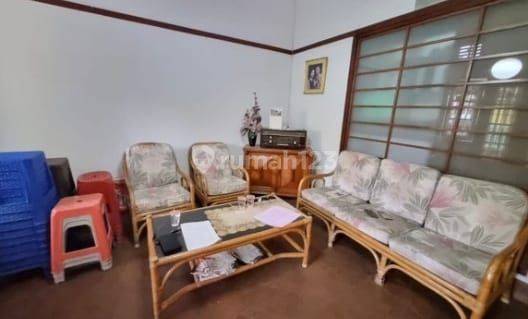 Rumah Bagus Unfurnished SHM di Sayap Riau, Bandung 2