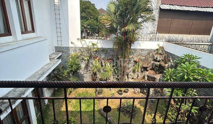 Rumah Bagus Furnished SHM di Batununggal, Bandung 2