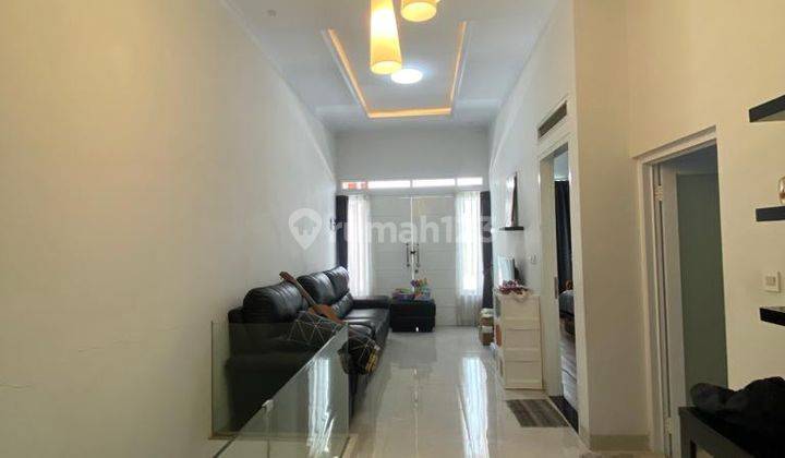 Rumah Bagus Unfurnished SHM di Mekar Wangi, Bandung 1