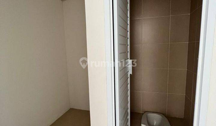 Apartement Landmark Residence 3 BR Unfurnished Bagus 2