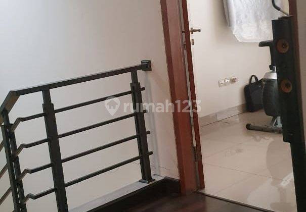 Rumah 2 Lantai Bagus Furnished SHM di Taman Kopo Indah, Bandung 2