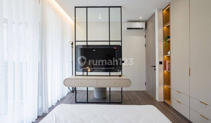 Rumah Bagus Furnished SHM di Kota Baru Parahyangan Tatar Jingganagara , Bandung 2