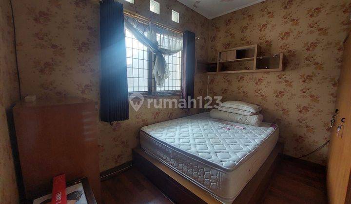 Rumah Bagus Semi Furnished SHM di Setraduta , Bandung 2