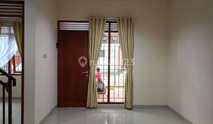 Rumah 2 Lantai Bagus Unfurnished SHM di Pesona Bali City View Residence Ciwaruga, Bandung 1