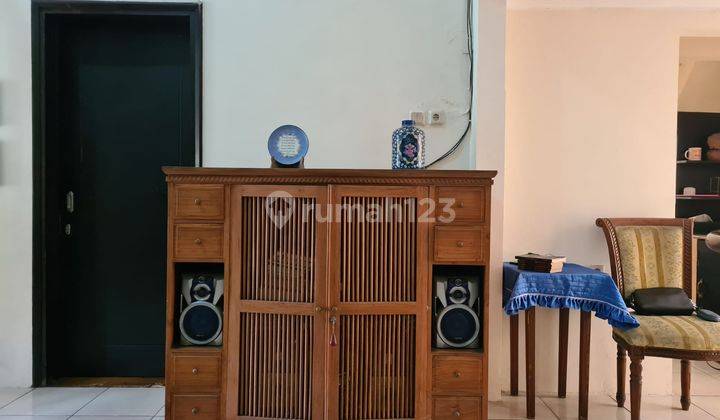 Rumah Bagus Furnished SHM di Kbp Tatar Wangsakerta 

, Bandung 2